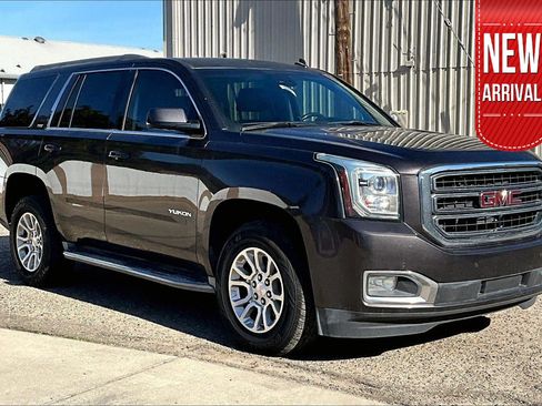 Used 2015 GMC Yukon SLT image 1