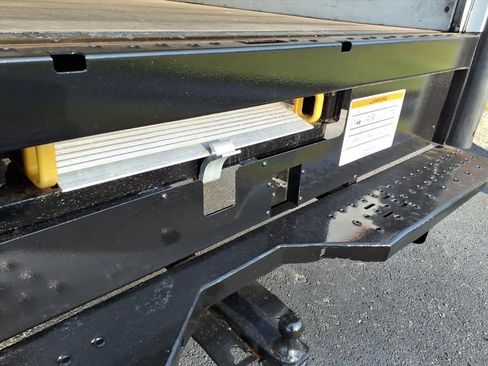 Used 2021 GMC Savana 3500 Extended w/ Power Convenience Package image 16