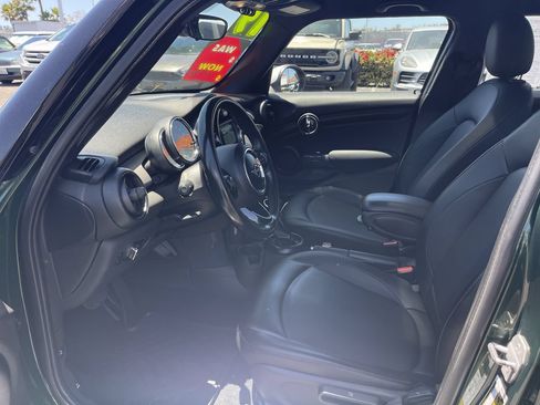 Used 2019 MINI Cooper 4-Door Hardtop FWD image 18