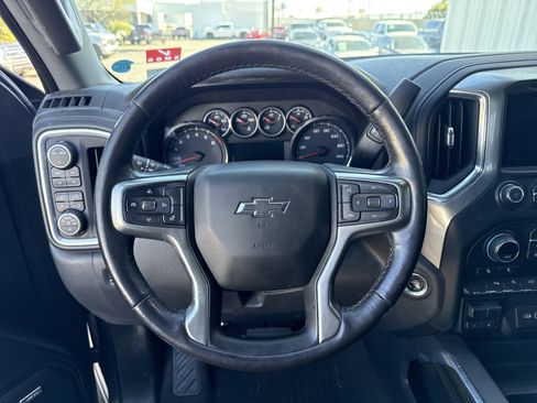 Used 2021 Chevrolet Silverado 1500 LT Trail Boss w/ Convenience Package II image 21