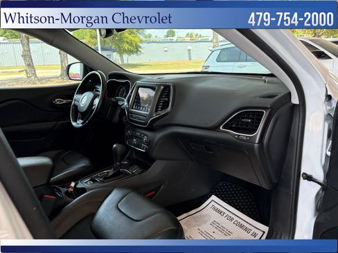 Used 2020 Jeep Cherokee Trailhawk w/ Comfort/Convenience Group AWD/4WD image 35