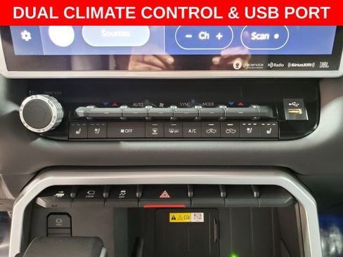 Used 2023 Toyota Tundra Platinum image 23