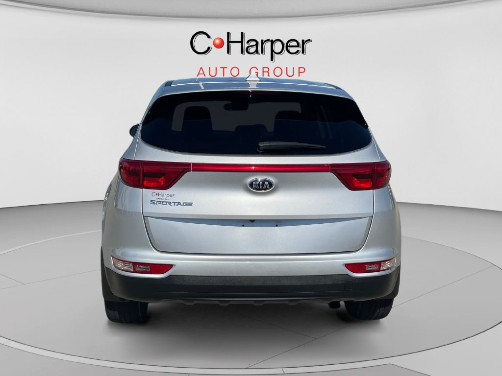 Used 2018 Kia Sportage LX AWD/4WD image 4