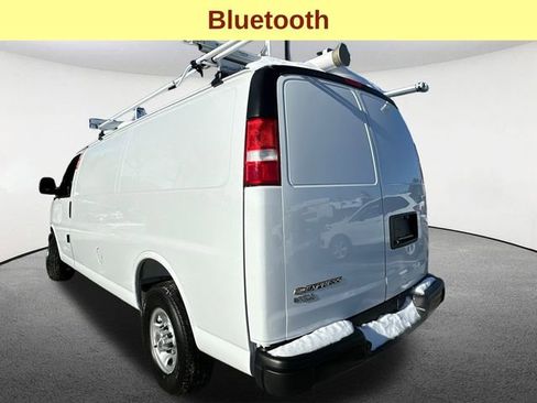 Used 2025 Chevrolet Express 2500 Extended w/ Communications Package image 10
