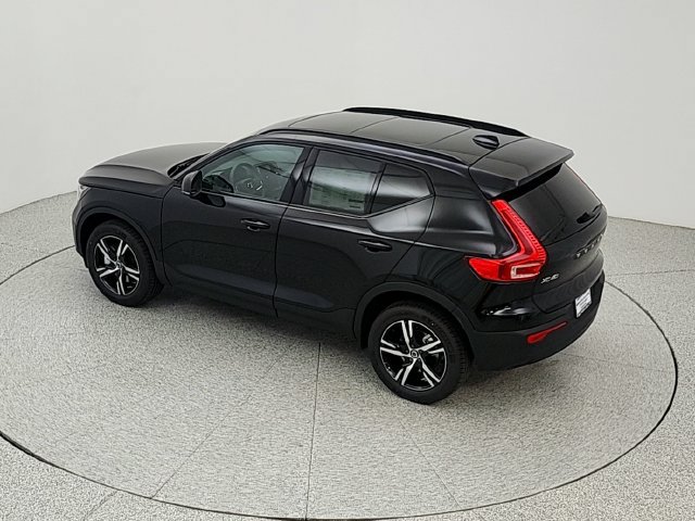 New 2026 Volvo XC40 B5 Core w/ Protection Package Premier AWD/4WD image 37