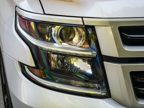 Used 2018 Chevrolet Tahoe Premier AWD/4WD image 8