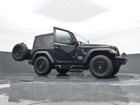 Used 2021 Jeep Wrangler Sport AWD/4WD image 28