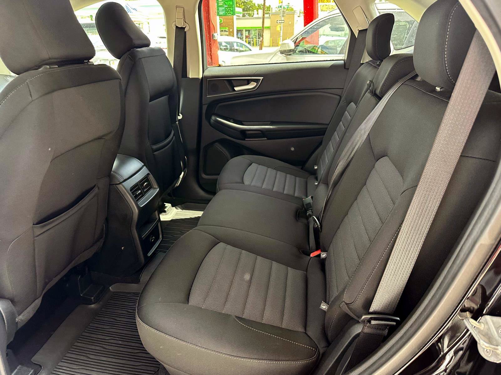 Used 2022 Ford Edge SE AWD/4WD image 15