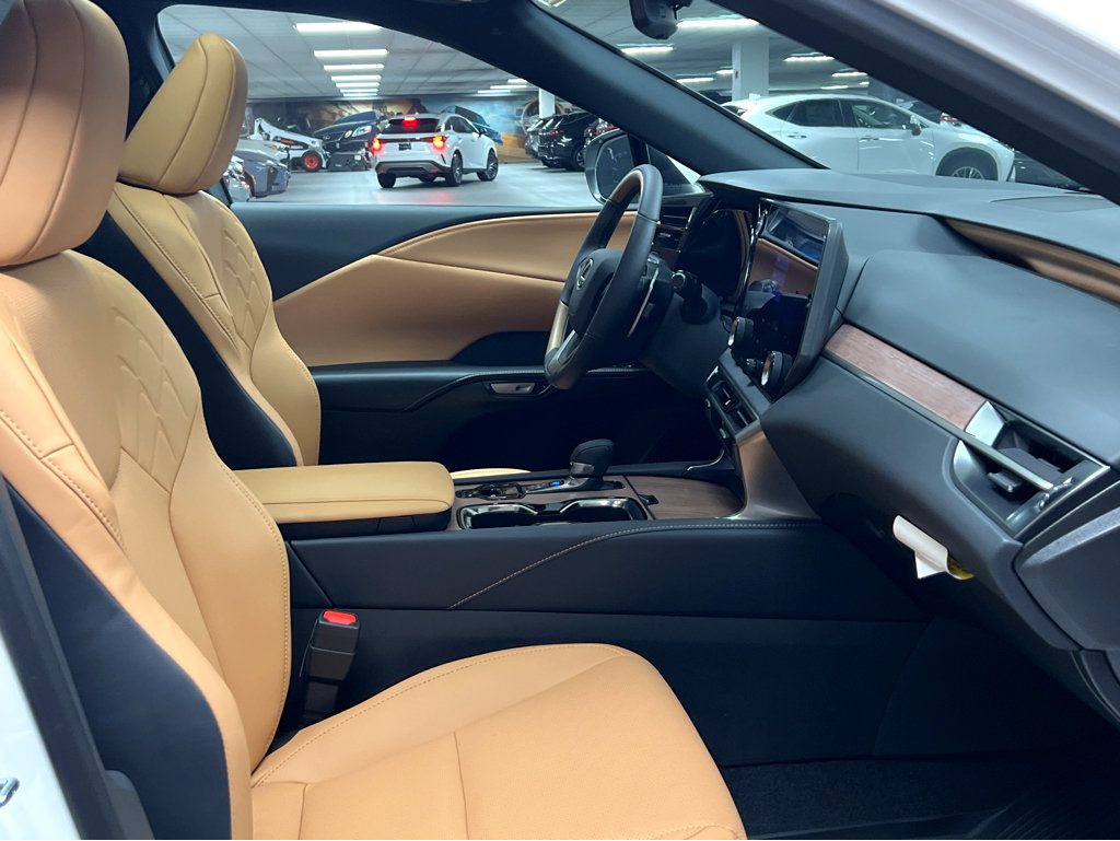 New 2026 Lexus RX 350h AWD/4WD image 28