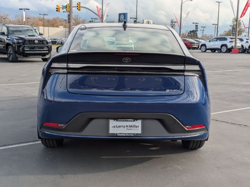 New 2026 Toyota Prius SE image 4