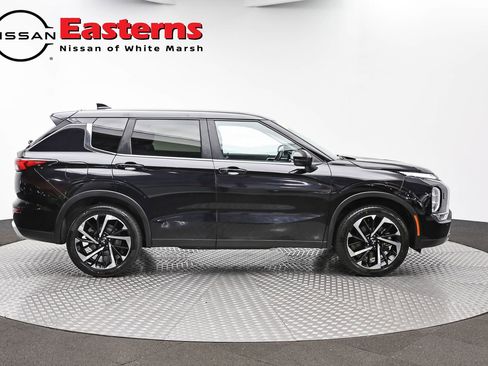 Used 2024 Mitsubishi Outlander AWD image 4