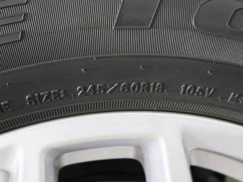 Used 2023 Ford Edge SEL image 41