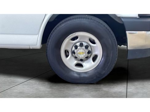 Used 2024 Chevrolet Express 3500 LT w/ LT Preferred Equipment Group RWD image 19