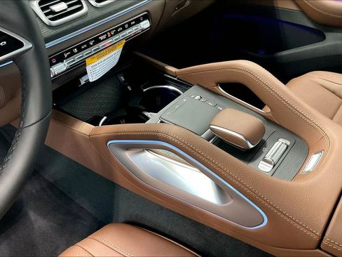 New 2026 Mercedes-Benz GLS 450 4MATIC image 7