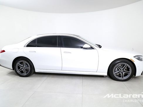 Used 2024 Mercedes-Benz S 580 4MATIC Sedan w/ AMG Line image 9