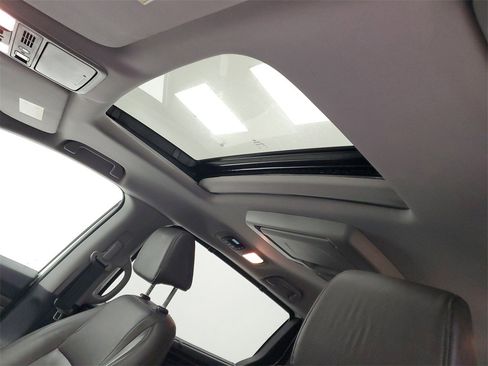 Used 2018 Honda Odyssey Elite image 25