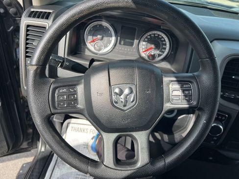 Used 2017 RAM 1500 Express image 45