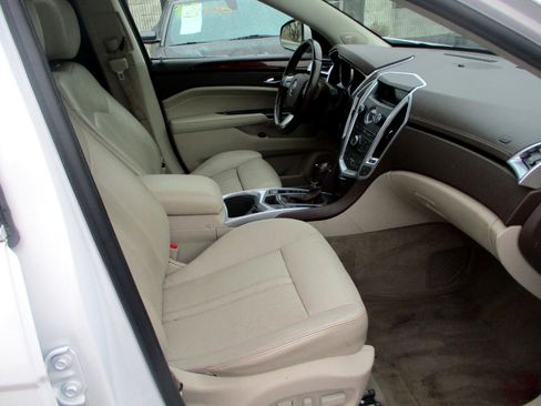 Used 2012 Cadillac SRX Luxury image 7