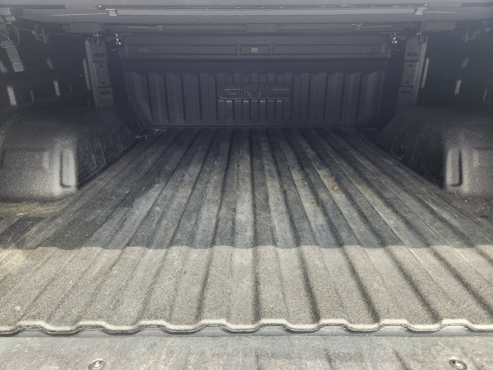 Certified 2025 GMC Sierra 1500 SLT RWD image 35