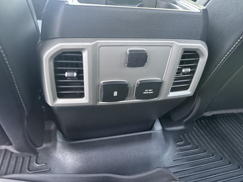 Used 2019 Ford F150 Lariat AWD/4WD image 19