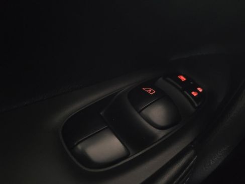 Used 2019 Nissan Rogue Sport SV w/ Technology Package AWD/4WD image 27