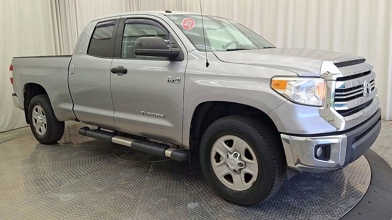 Certified 2016 Toyota Tundra SR5 AWD/4WD image 9