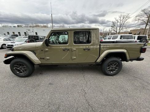 New 2026 Jeep Gladiator Sport image 5