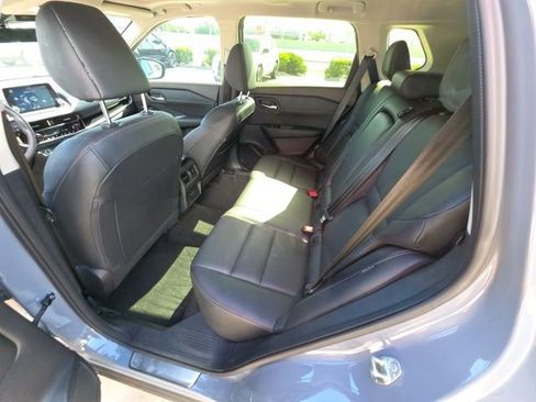 Used 2023 Nissan Rogue SL FWD image 24