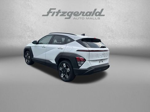 Used 2025 Hyundai Kona SEL FWD image 6
