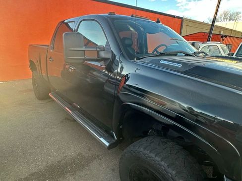 Used 2013 Chevrolet Silverado 2500 LTZ w/ LTZ Plus Package image 9