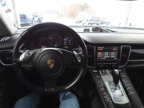 Used 2016 Porsche Panamera Edition image 21