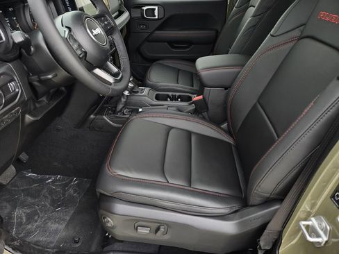 New 2026 Jeep Wrangler Unlimited Rubicon image 17