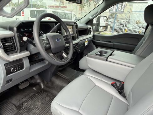 New 2026 Ford F550 2WD Crew Cab image 19