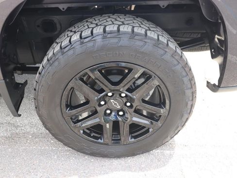 Used 2022 Chevrolet Silverado 1500 RST image 16