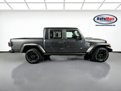 Used 2022 Jeep Gladiator Sport AWD/4WD image 9
