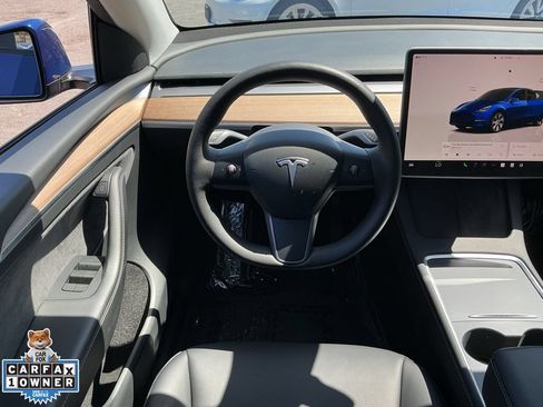 Used 2023 Tesla Model Y Long Range AWD/4WD image 42