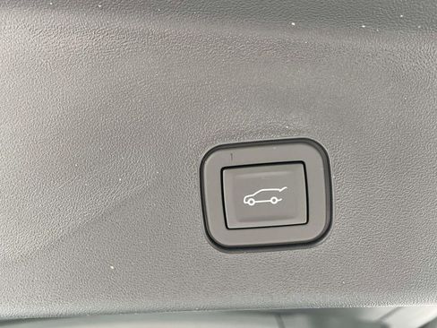 New 2026 Cadillac Vistiq Premium Luxury image 11