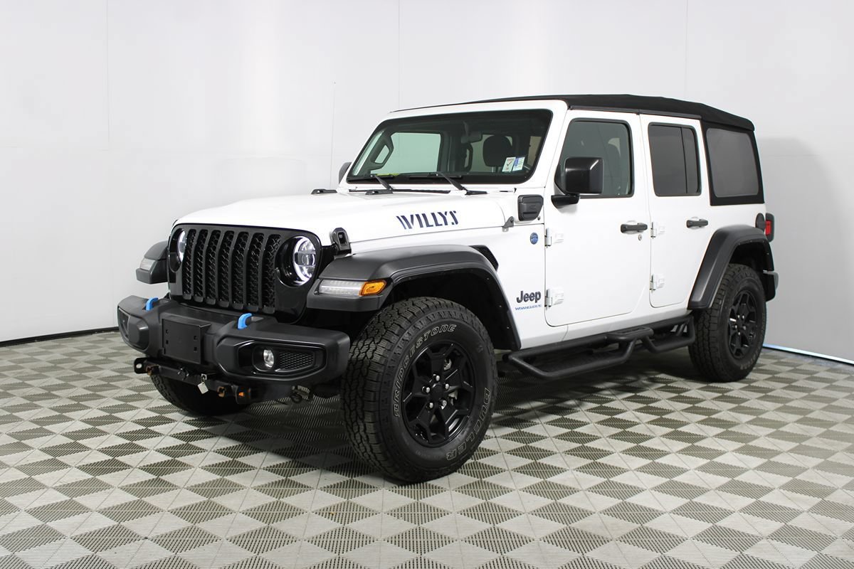 Used 2023 Jeep Wrangler Unlimited w/ Cold Weather Group AWD/4WD image 26