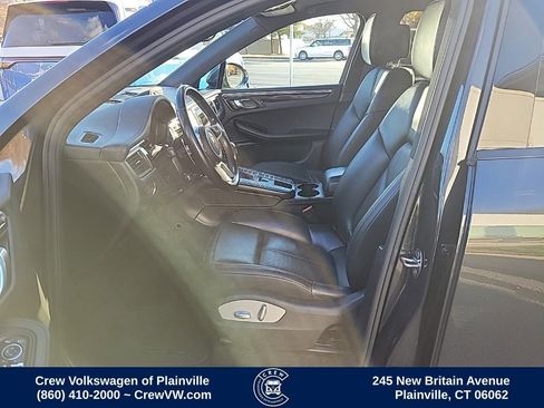 Used 2017 Porsche Macan image 14