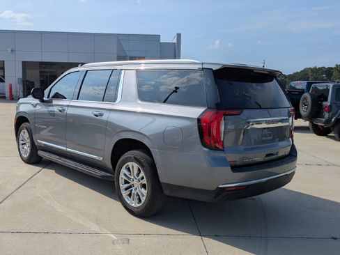 Used 2021 GMC Yukon XL SLT RWD image 6