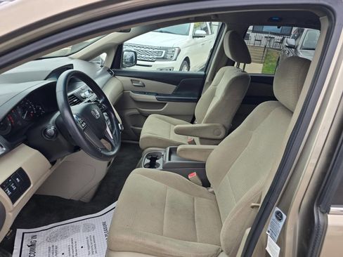 Used 2011 Honda Odyssey EX image 9