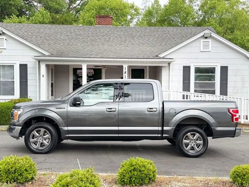 Used 2018 Ford F150 XLT w/ Equipment Group 302A Luxury RWD image 3