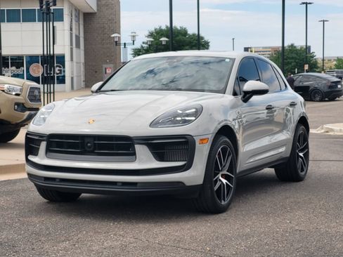 Used 2023 Porsche Macan S AWD/4WD image 8