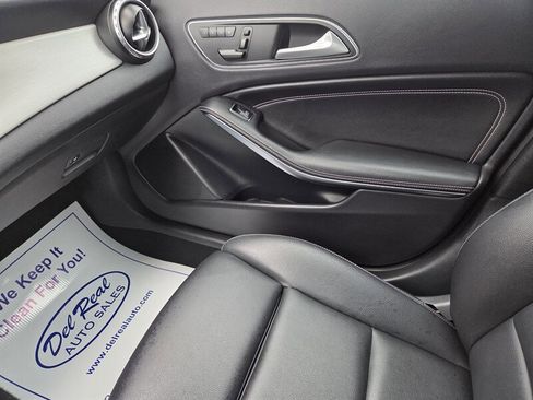 Used 2017 Mercedes-Benz GLA 250 image 17