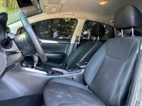 Used 2019 Nissan Sentra S FWD image 13