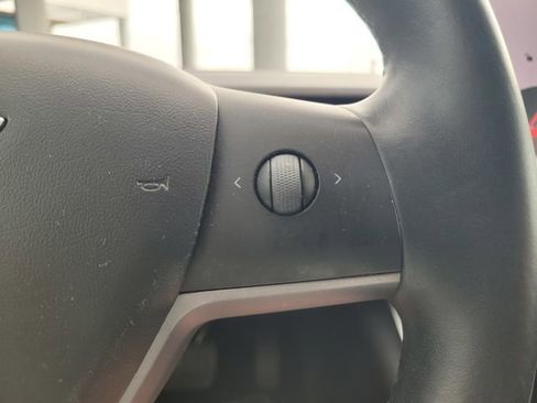 Used 2019 Tesla Model 3 Mid Range image 27