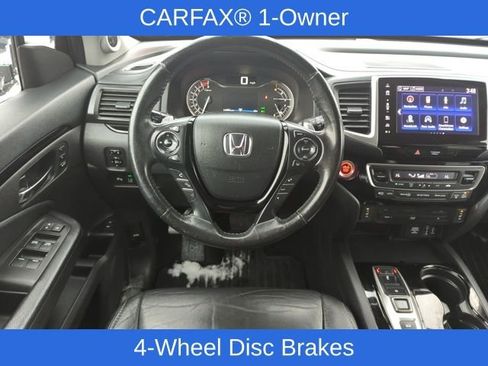 Used 2018 Honda Pilot Touring image 17