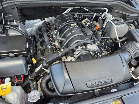 Used 2024 Dodge Durango R/T AWD/4WD image 19