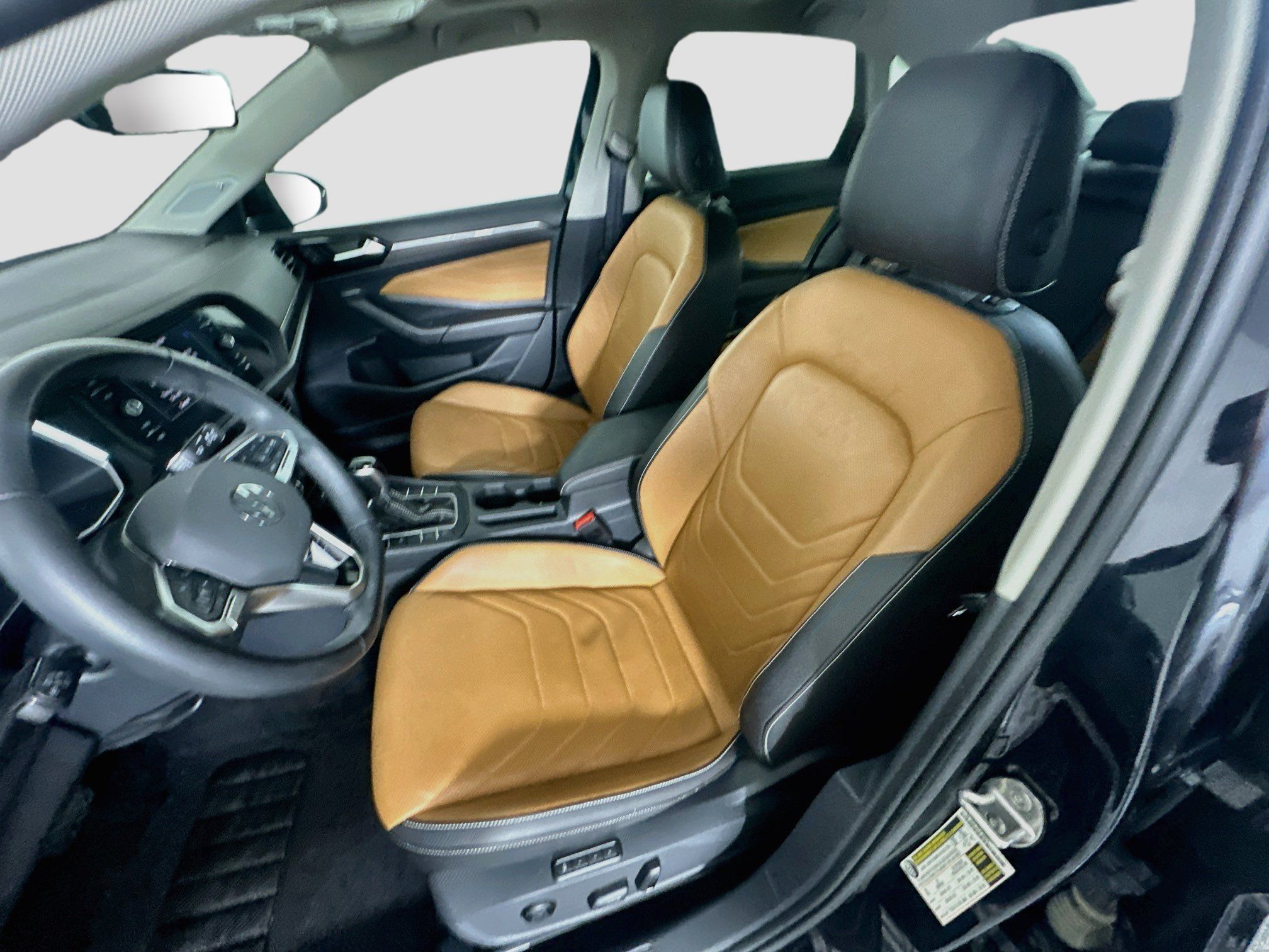 Used 2024 Volkswagen Jetta SEL FWD image 13