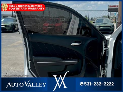Used 2022 Dodge Charger SXT RWD image 12